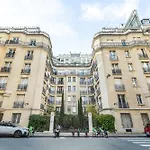 Romanctic Loft Near Eiffel Tower
