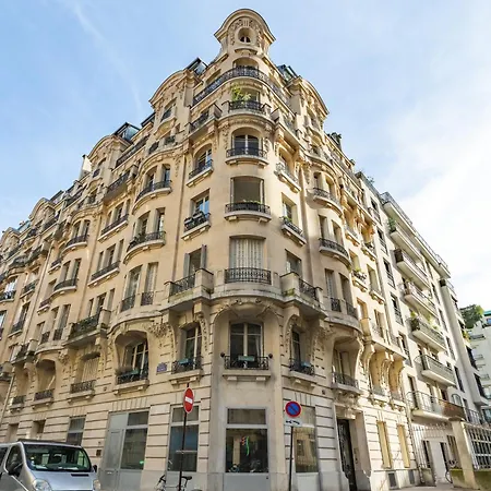 Appartamento Romanctic Loft Near Eiffel Tower Parigi