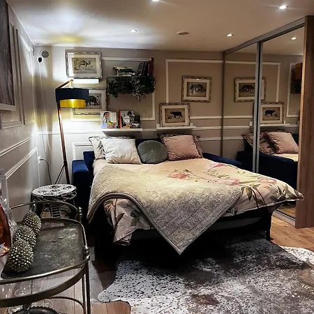 Appartamento Romanctic Loft Near Eiffel Tower Parigi