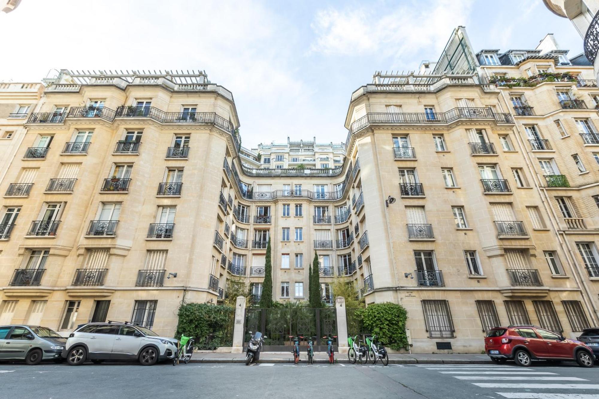 Appartamento Romanctic Loft Near Eiffel Tower Parigi